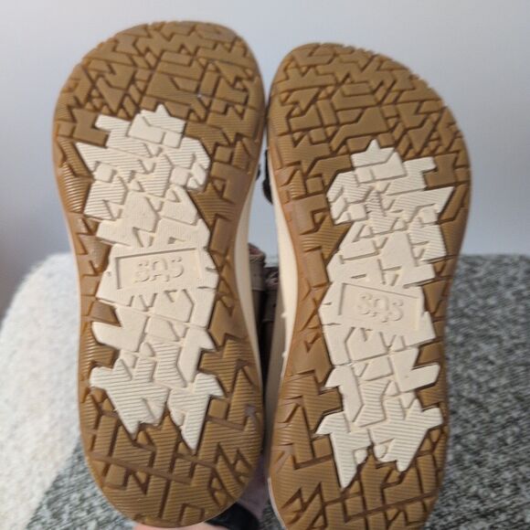 SAS Sandals Taupe Embark Women’s Size 8 N Suede Hook Loop Comfort Walking - Picture 7 of 8